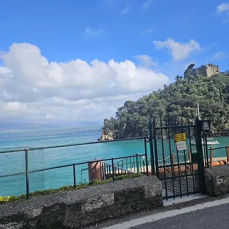 2-bed Sleeps 5 With Hot Tub Apartment Rapallo