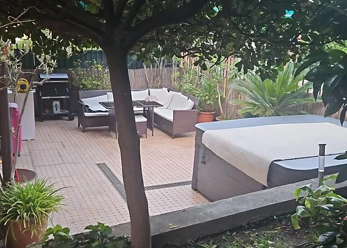 Apartment 2-bed Sleeps 5 With Hot Tub Rapallo