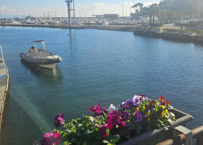 2-bed Sleeps 5 With Hot Tub *