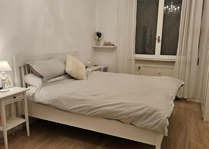 2-bed Sleeps 5 With Hot Tub Apartment *